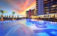 Swimming Pool 2 Hard Rock Hotel Tenerife