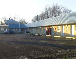 Exterior 2 Altamont Motel