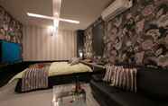 Bedroom 2 Hotel America Osaka – Adults Only