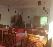 Restoran 7 Ronny Cottage