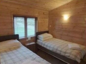 Kamar Tidur 4 The Log Cabin Glebe Farm