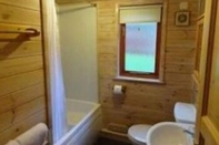 Toilet Kamar The Log Cabin Glebe Farm