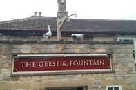 ภายนอกอาคาร The Geese and Fountain