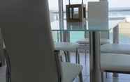 ห้องนอน 5 Ocean Edge Apartments