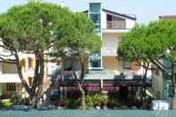 Bên ngoài Hotel Villa Dina