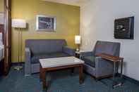 Common Space Best Western Plus Gardena Inn & Suites