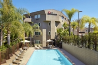 Swimming Pool Hilton Garden Inn San Diego Mission Valley Stadium