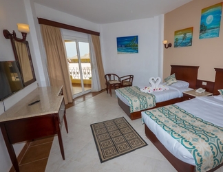 Bedroom 2 Blue Reef Marsa Alam - All inclusive