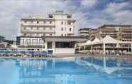 Swimming Pool 2 Hotel Tokio Home-Tokio Beach dependence