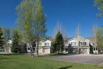 Exterior 4 Teton Pines Townhome Collection by JHRL