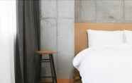 Kamar Tidur 2 Handpicked Hotel & Collections