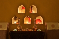 Bar, Kafe, dan Lounge Mihir Garh