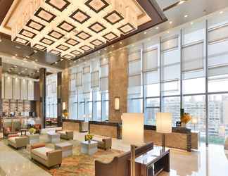 Lobby 2 Courtyard by Marriott Taipei