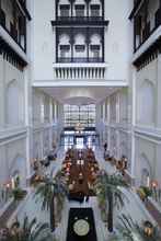Lobby 4 Bab Al Qasr Hotel