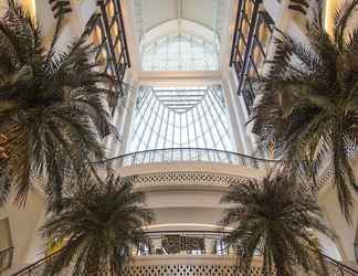 Lobby 2 Bab Al Qasr Hotel