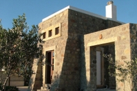 Bangunan Villa Patmos Netia