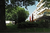 Exterior Hotel Holiday