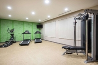 Fitness Center La Quinta Inn & Suites by Wyndham Morgantown