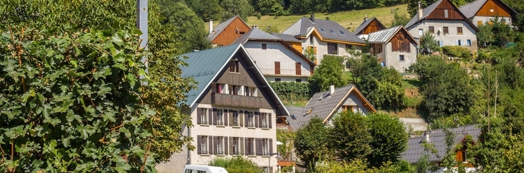 Luar Bangunan Le Château d'Oz