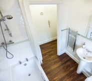 Toilet Kamar 6 iStay - Perceval House