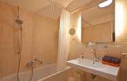 Phòng tắm bên trong 6 Park-Hotel Timmendorfer Strand