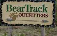 Luar Bangunan 6 Bear Track Outfitters