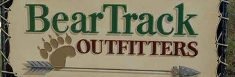 Luar Bangunan Bear Track Outfitters