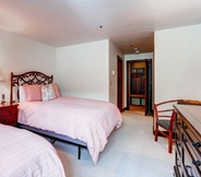 Bedroom 7 Kiva Lodge by East West Hospitality
