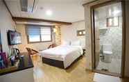 ห้องนอน 6 Dorcas Tourist Hostel