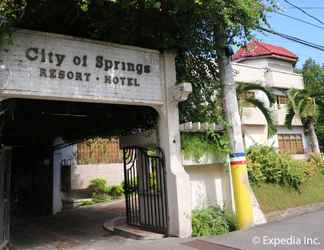 Bangunan 2 City of Springs Hotel