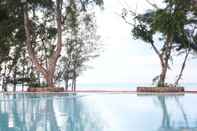 Kolam Renang The Beach House Resort