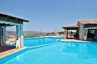 Swimming Pool Residence Stella Di Gallura