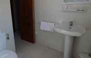 Toilet Kamar 3 Hotel Ardora
