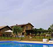 Swimming Pool 3 Borgo Nociquerceto