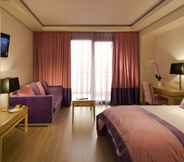 Kamar Tidur 7 Limneon Resort & Spa