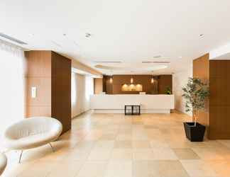 Lobi 2 JR East Hotel Mets Akabane