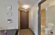 In-room Bathroom 5 Lisgar Street Apartments by CorporateStays