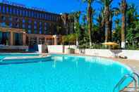 Swimming Pool Hotel Les Zianides