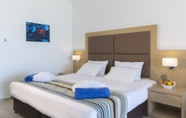 Kamar Tidur 5 Sentido Asterias Beach Resort