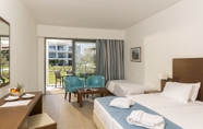 Kamar Tidur 6 Sentido Asterias Beach Resort