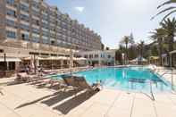 สระว่ายน้ำ Minura Hotel Cala Galdana & Apartamentos