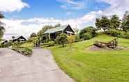 Exterior 2 Vineyard Cottages