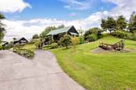 Exterior Vineyard Cottages