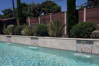 Swimming Pool Domaine de Larchey