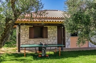 Bên ngoài Kavos Psarou Villas