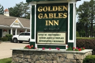 Exterior Golden Gables Inn