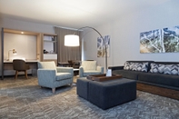 Common Space Springhill Suites Somerset Franklin Township