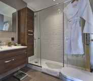 In-room Bathroom 7 Fraser Place Antasya Istanbul