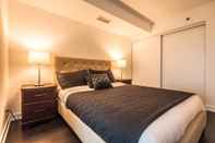 Bedroom Life Suites - Fort York Central Condo