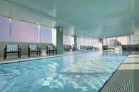 Swimming Pool Hilton Cleveland Downtown